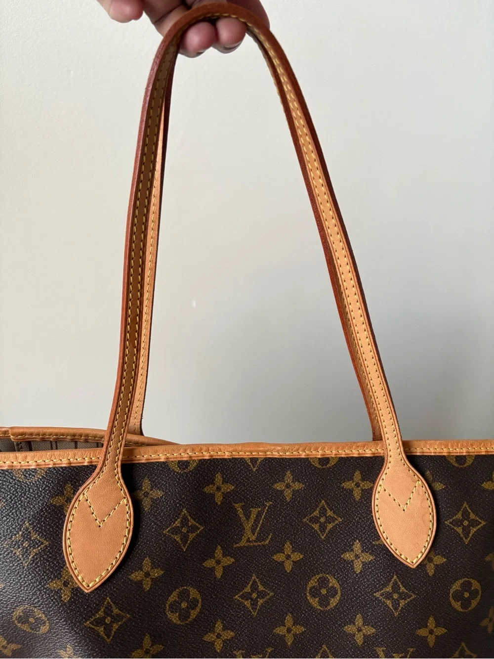 GM Louis Vuitton Monogram Canvas Tote with Vachetta Trim
